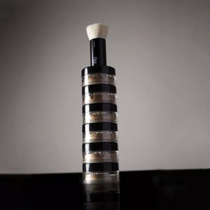 LE FOND DE TEINT MINÉRAL ET SON PINCEAU